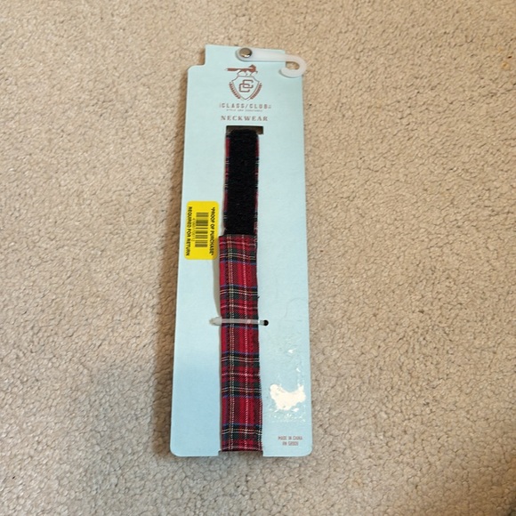 The Class Club little boy bow tie adjustable Velcro closure NWT neckware - Picture 4 of 5